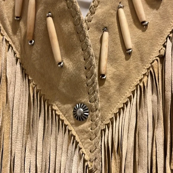 Fringe suede  Jacket - Picture 4 of 17